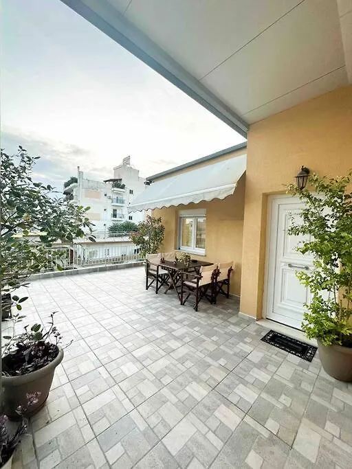 Sunny Rooftop House 테살로니키